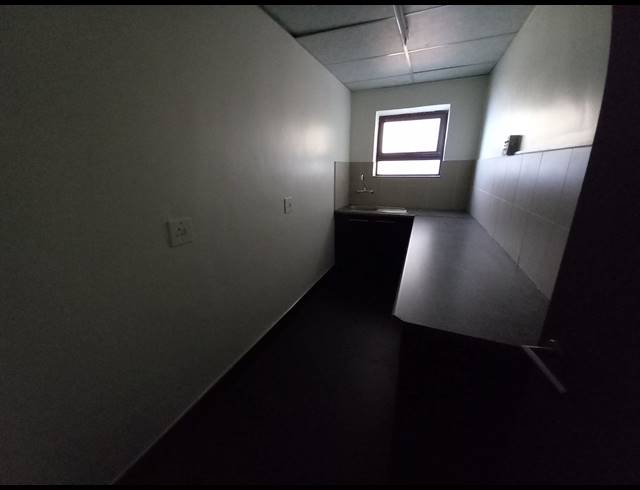 324M² OFFICE TO LET IN HURLINGHAM
